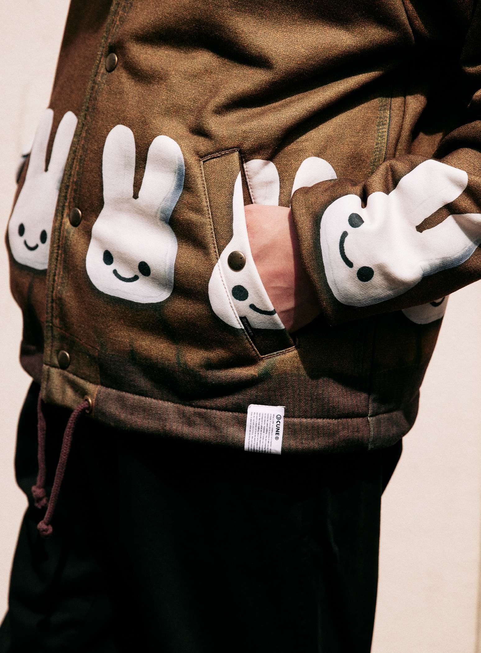 Sweatshirt coach jacket with coverall print