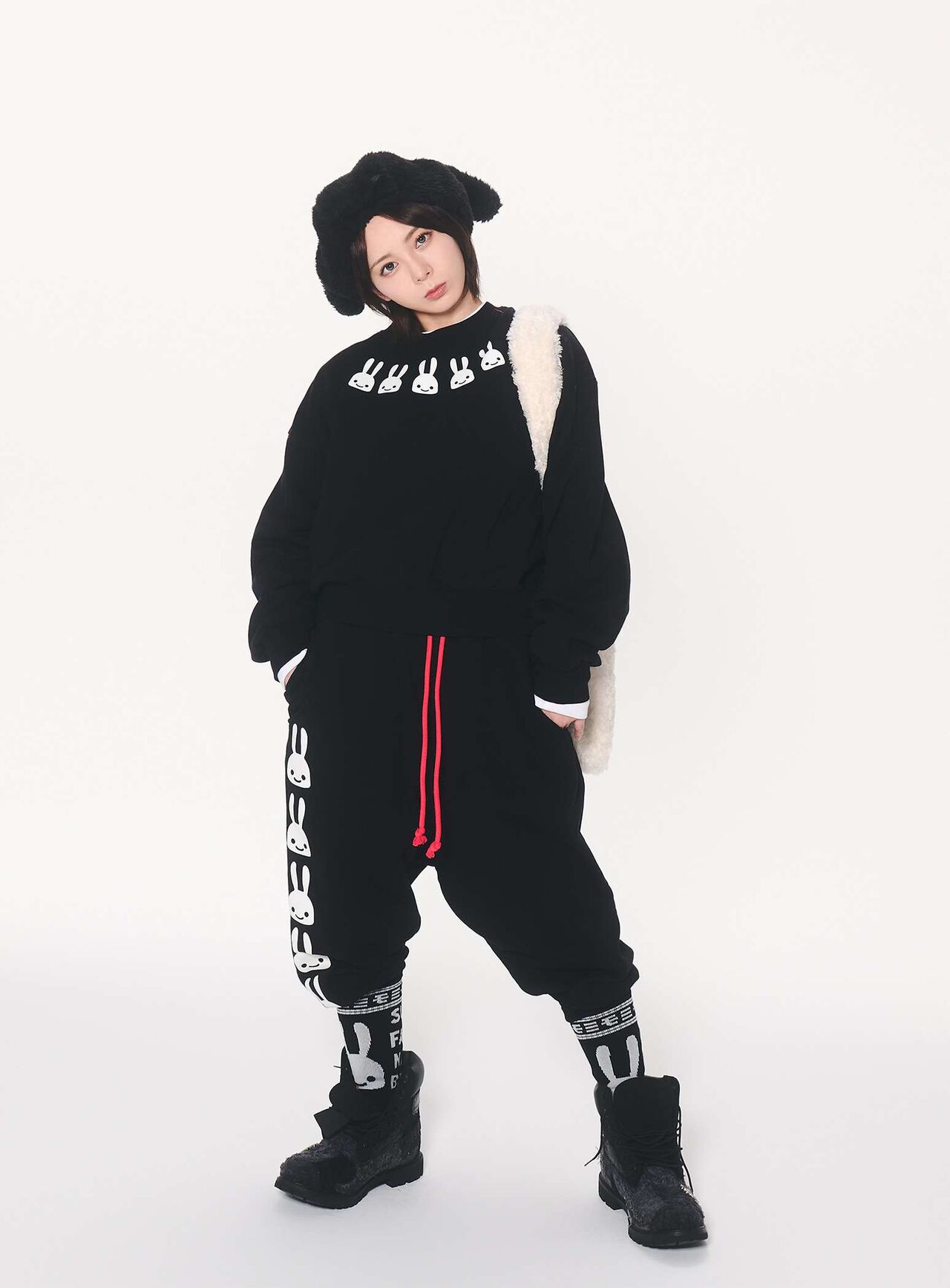 Wide Crew Neck Sweatshirt,BLACK, large image number 11