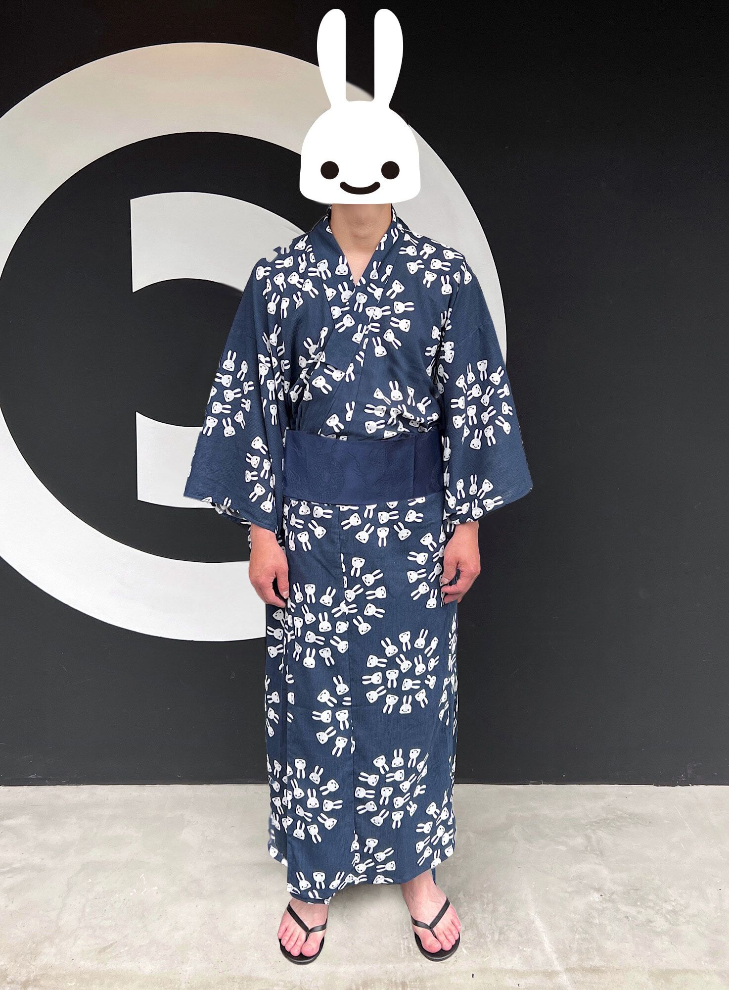 yukata (light cotton kimono worn in the summer or used as a bathrobe)