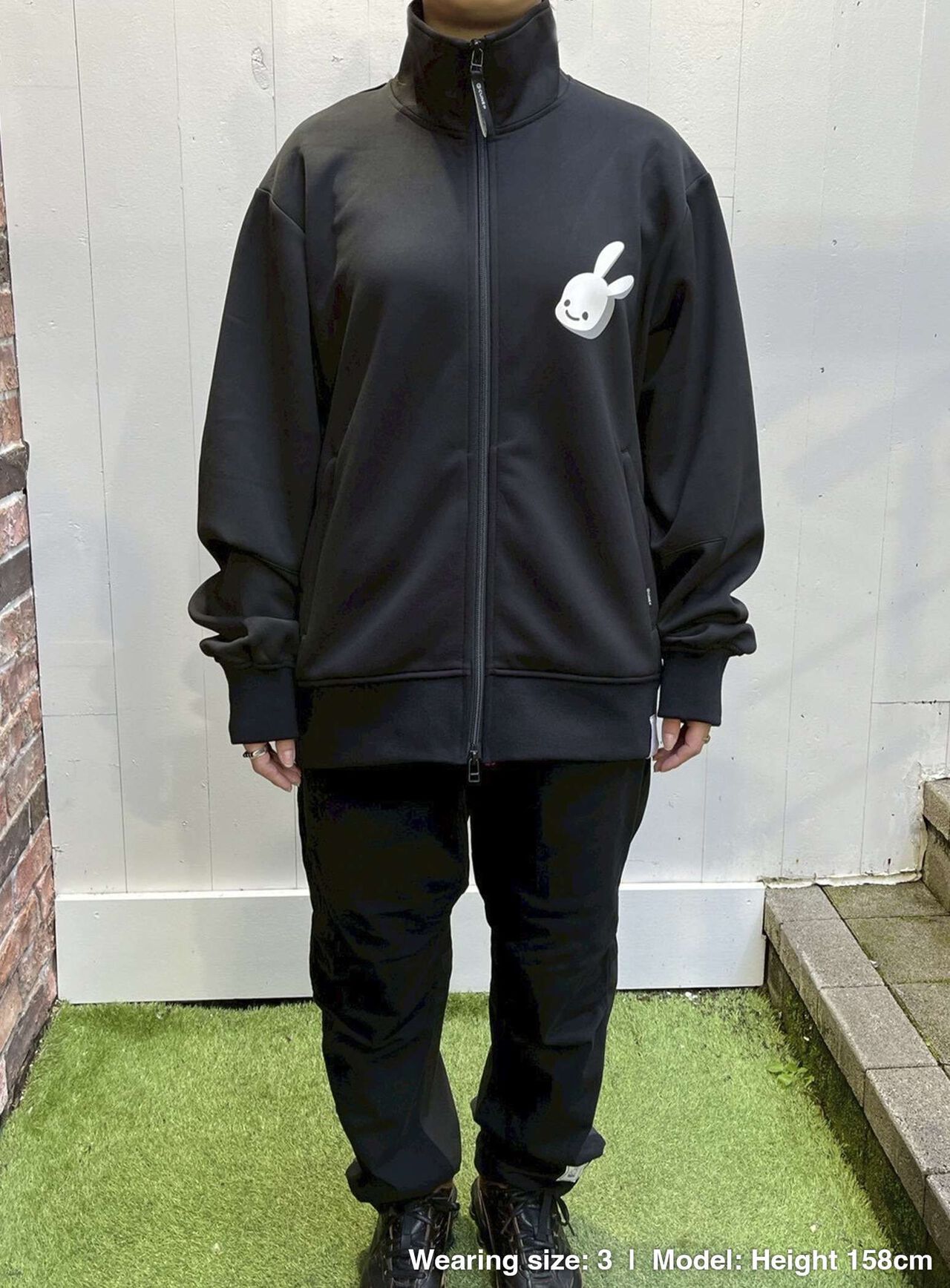 Stand Zip Jersey: Ashtray and Rabbit,, large image number 5