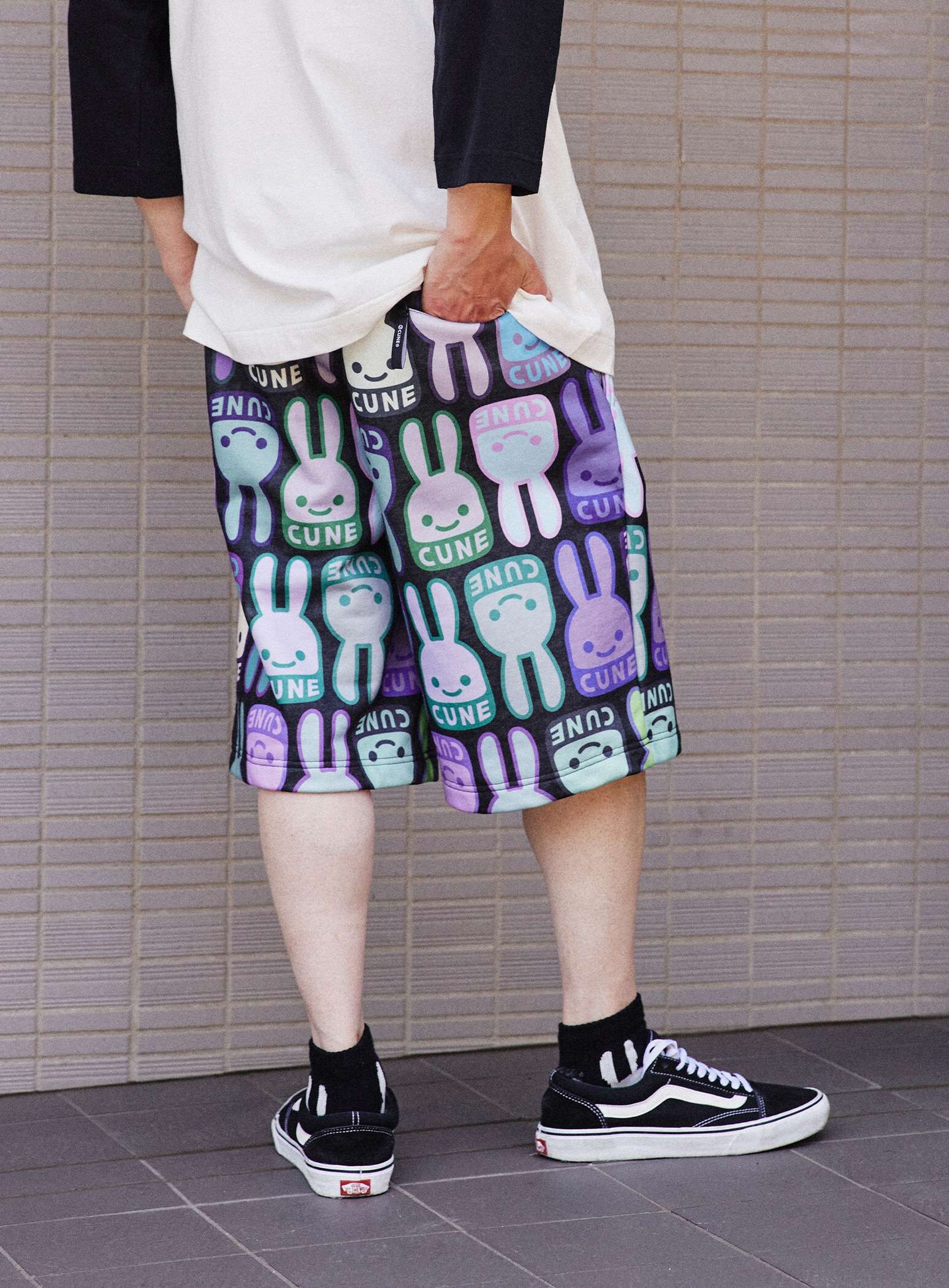 CUNE rabbit patterned shorts