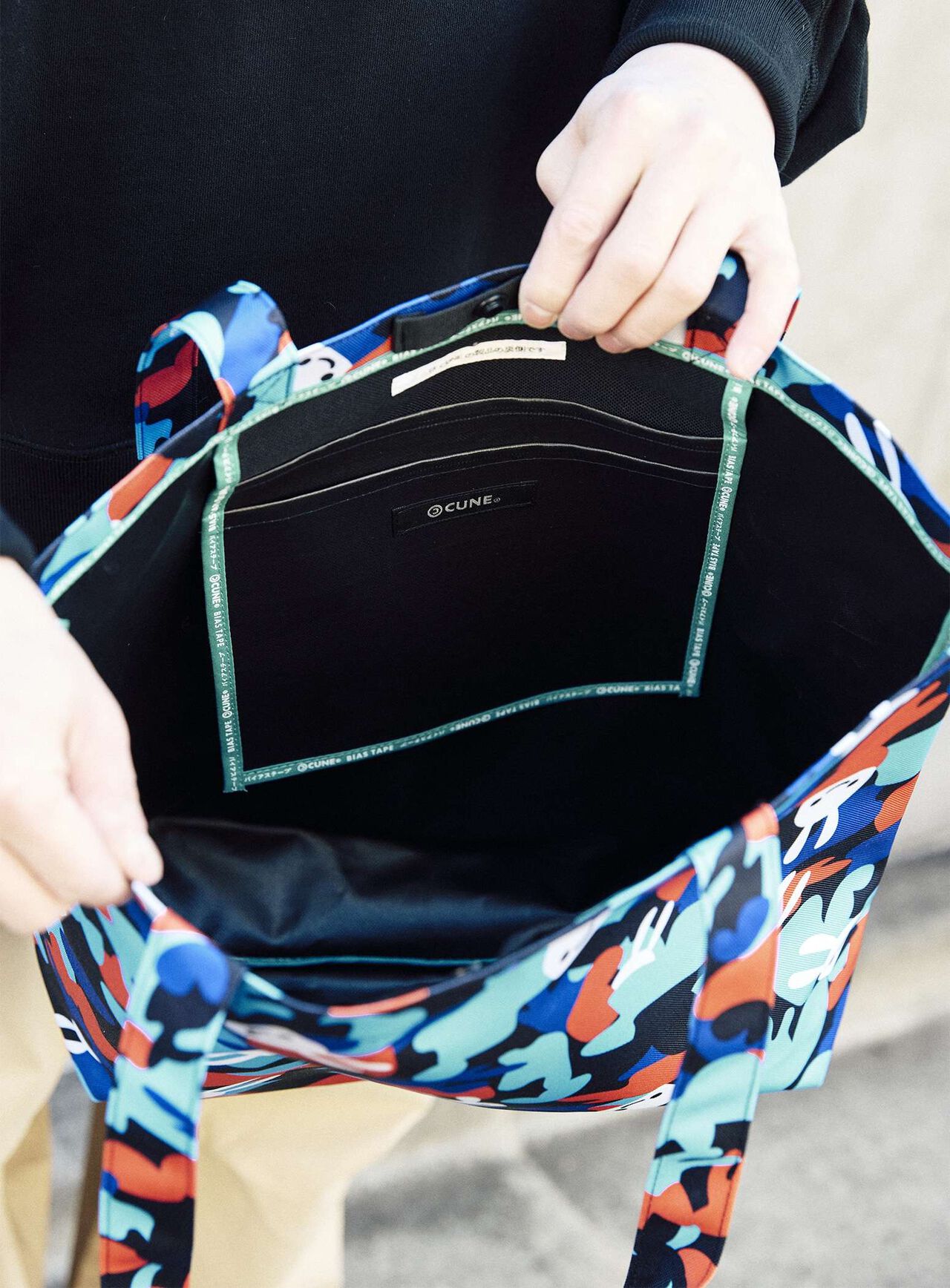 CUNE Toxic Camo Tote Bag,MULTI, large image number 6