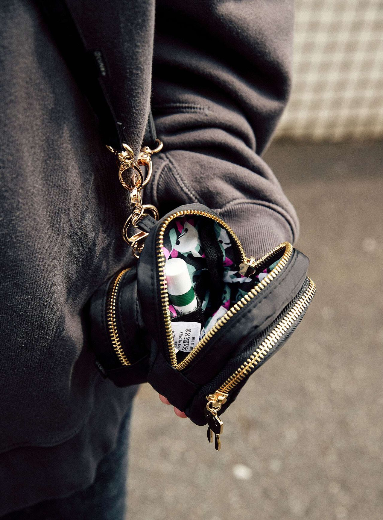 Cute-Inspired Shoulder Mini Pouch Set (2 Pieces),BLACK, large image number 8