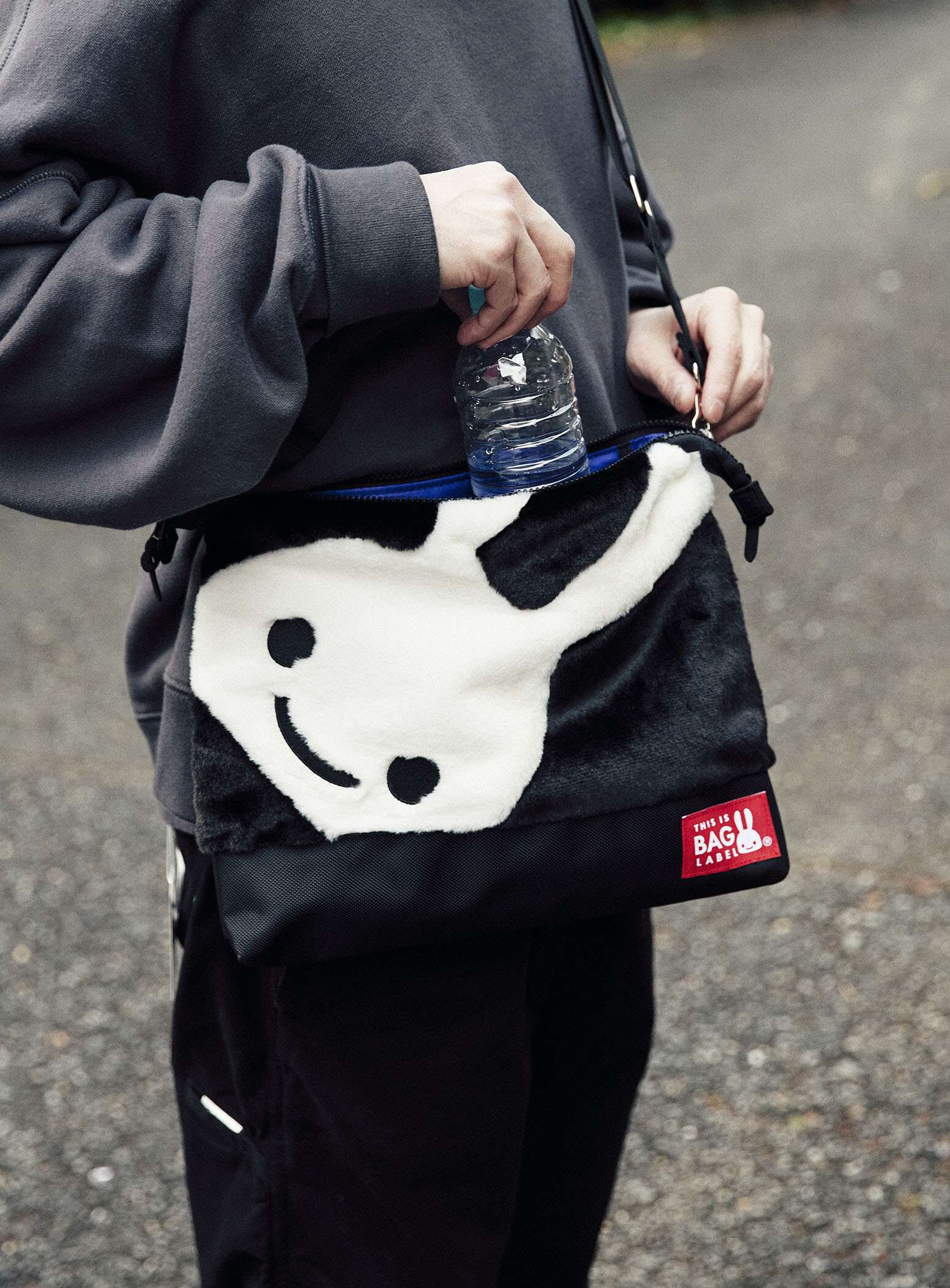 CUNE バッグ 3WAYキャンバススクエアバッグ S｜ウサギがいる｜CUNE ONLINE STORE